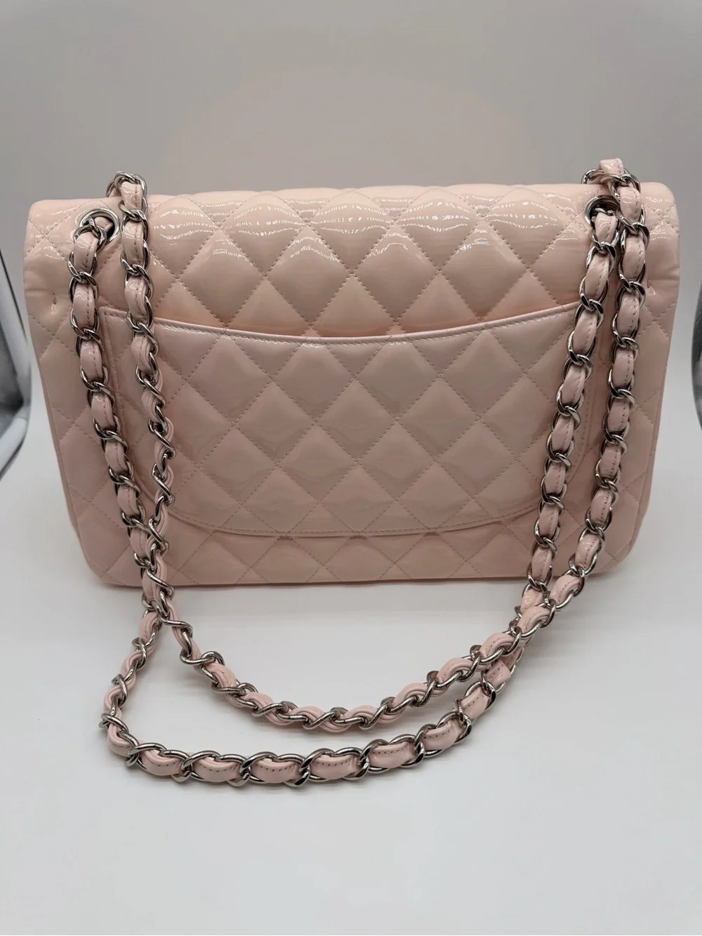 CHANEL Classic Double Flap Patent in Pink